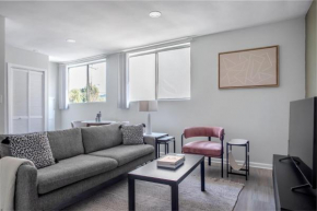 Brentwood 1br w wd ac LAX-1147